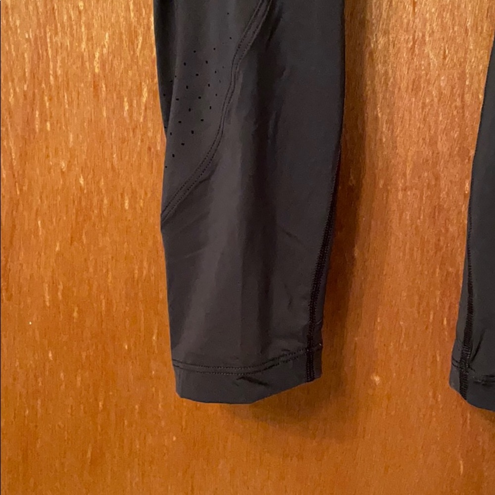 Lululemon Uncovered Strength HR Crop Leggings - Picture 2 of 13